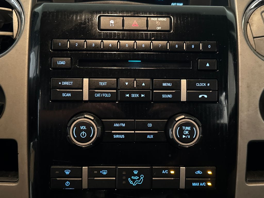 Used 2010 White Ford XLT image 26