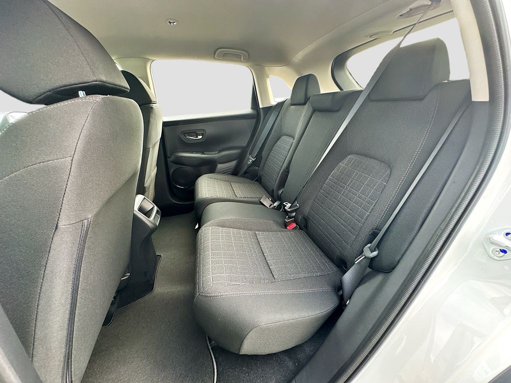 2025 Honda HR-V LX 16