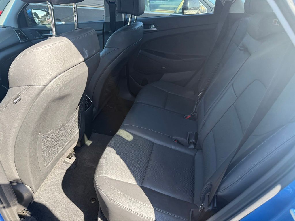 Thumbnail: 2017 Hyundai Tucson - 5