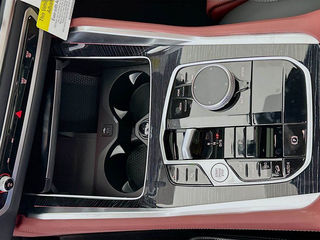 Thumbnail: 2026 BMW X6 - 15