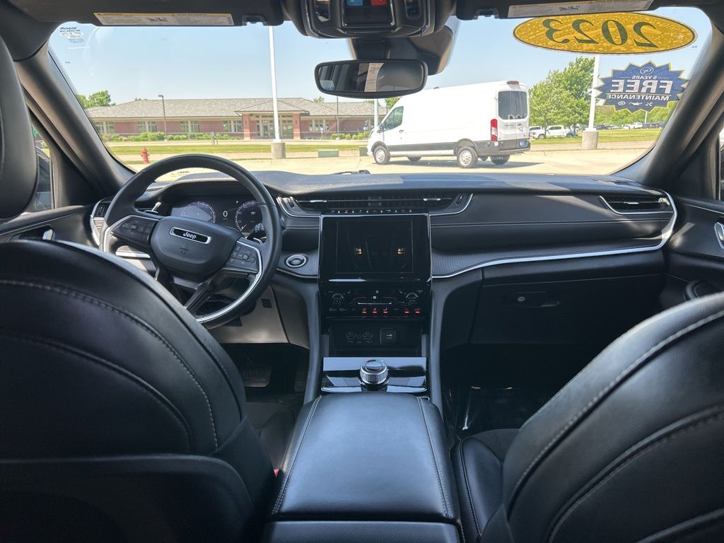Used 2023 Jeep Grand Cherokee SUV