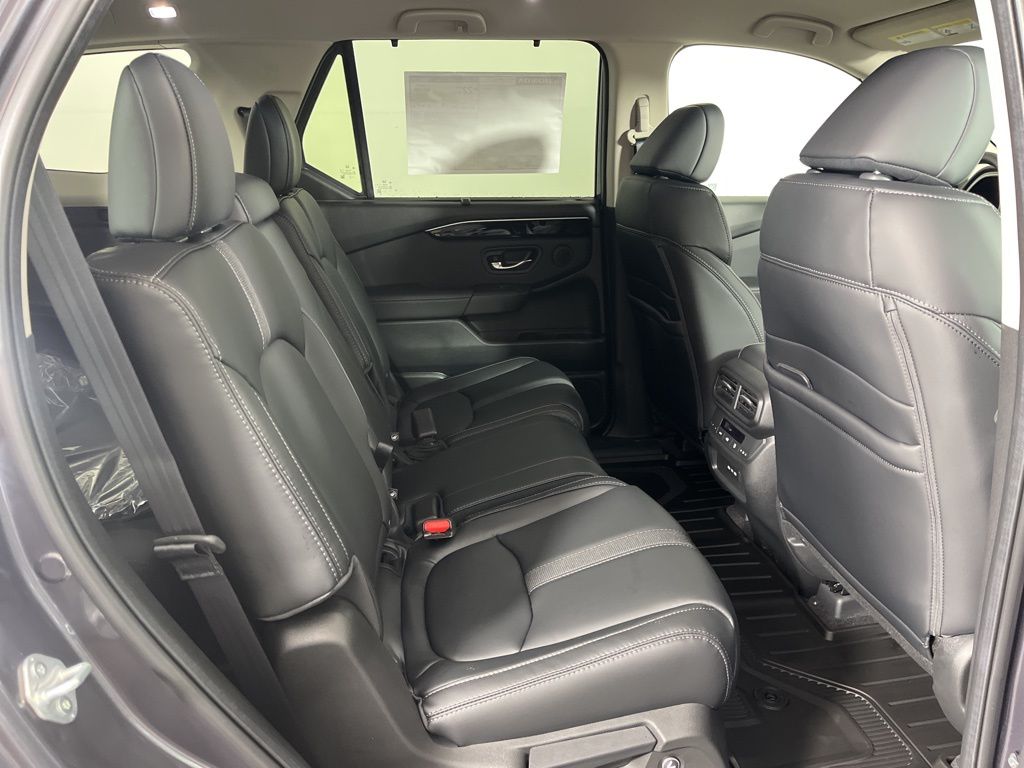 Thumbnail: 2025 Honda Pilot - 11