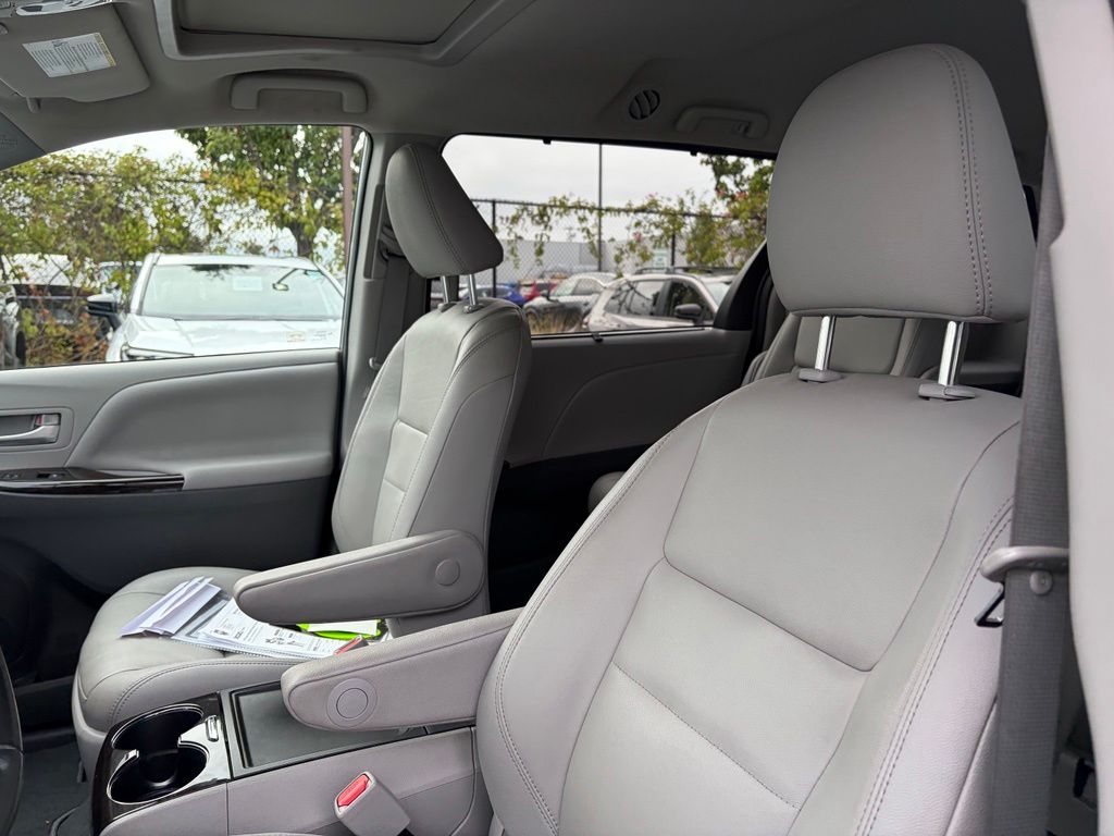 Used 2020 Toyota Sienna Van
