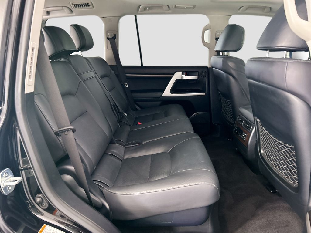 Thumbnail: 2019 Toyota Land Cruiser - 21