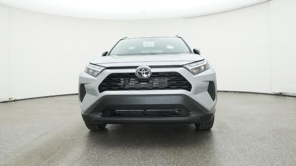 2025 Toyota RAV4 LE 3
