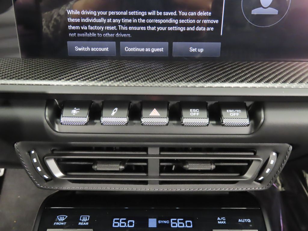 Thumbnail: 2024 Porsche 911 - 30