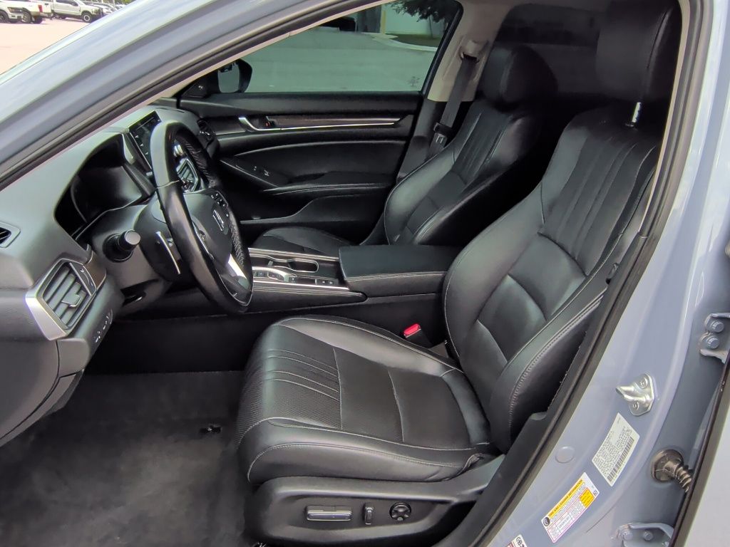 2022 Honda Accord Touring 2.0T - 11