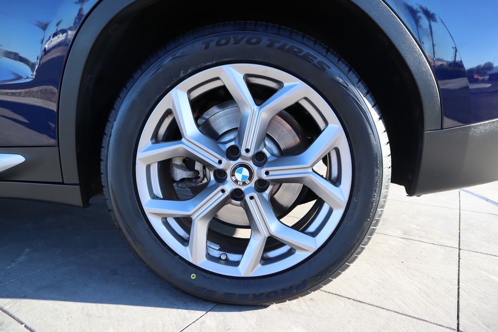 Thumbnail: 2023 BMW X3 - 29