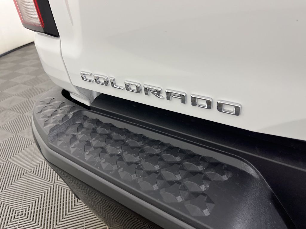 Thumbnail: 2026 Chevrolet Colorado - 19