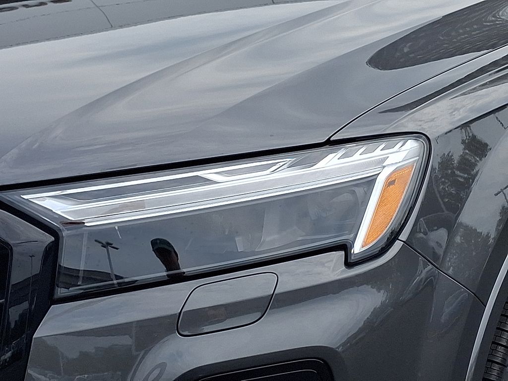 Thumbnail: 2026 Audi Q7 - 6