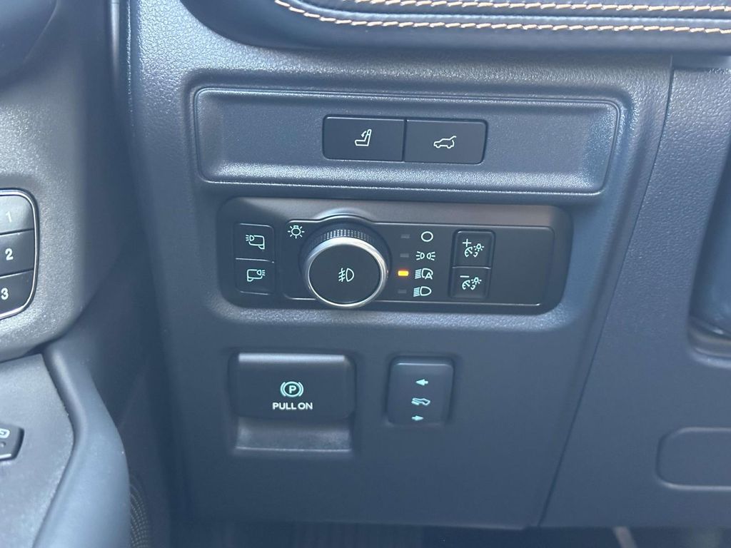 2024 Ford Expedition MAX Platinum 16