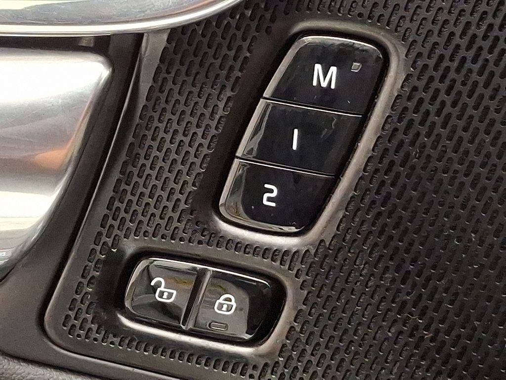 2021 Volvo S90 T6 Inscription 26
