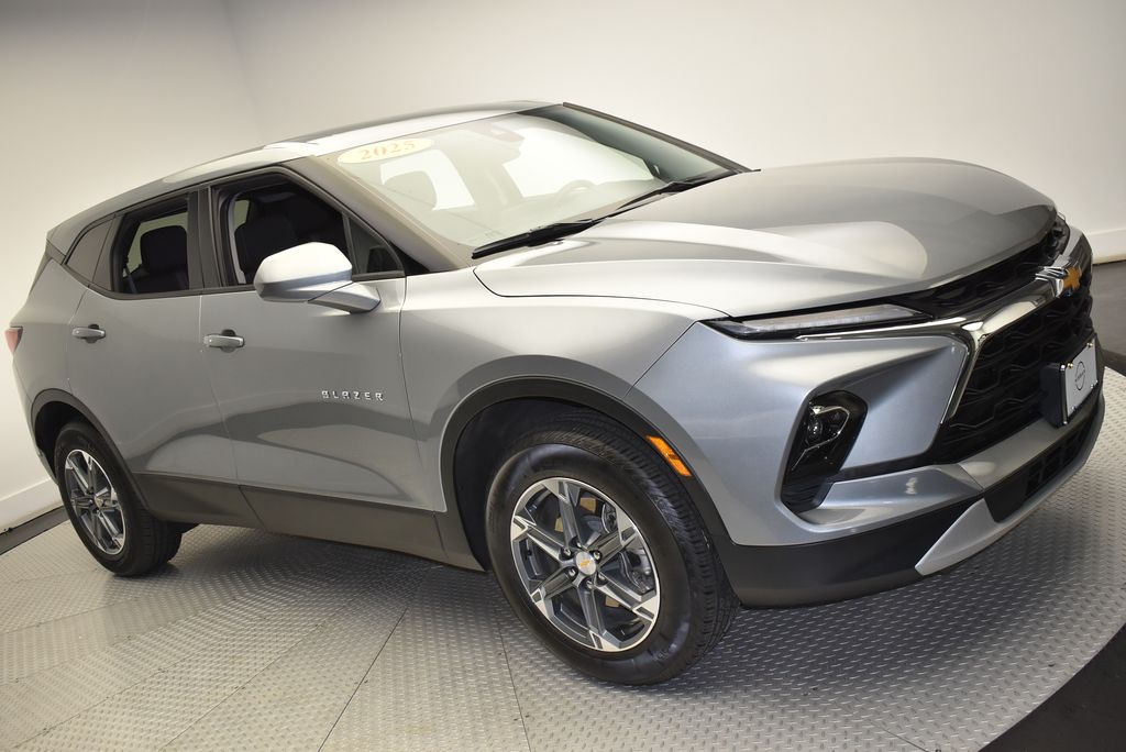 2025 Chevrolet Blazer LT 3