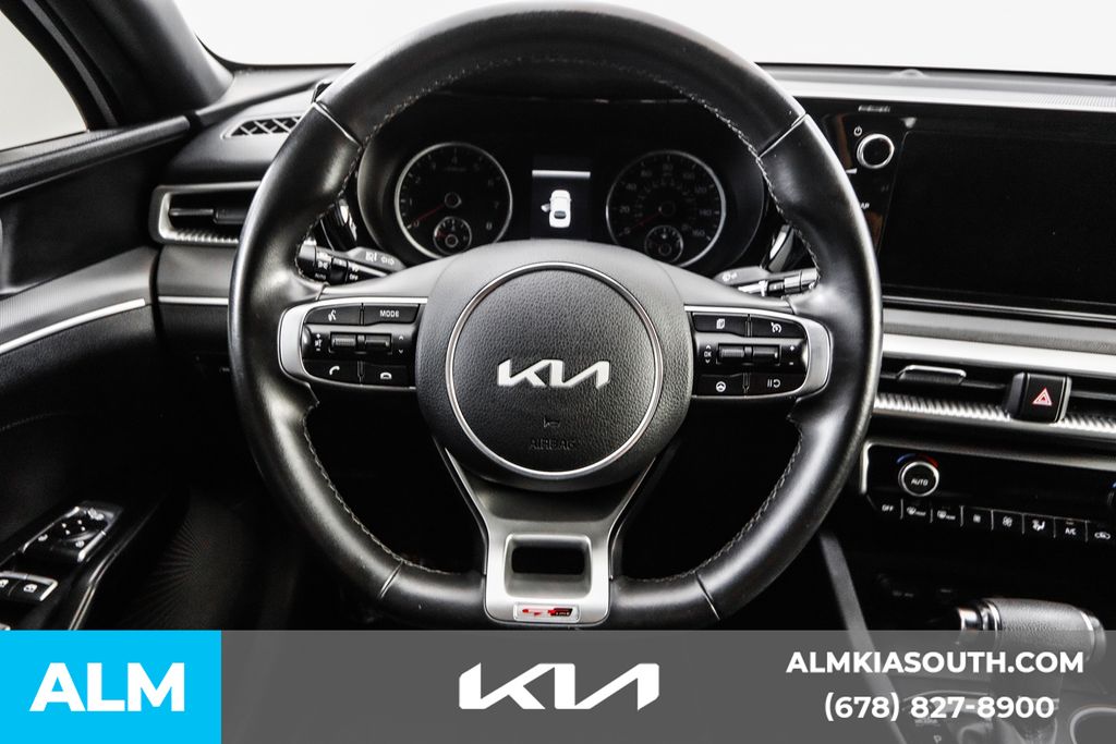 2022 Kia K5 GT-Line photo 21