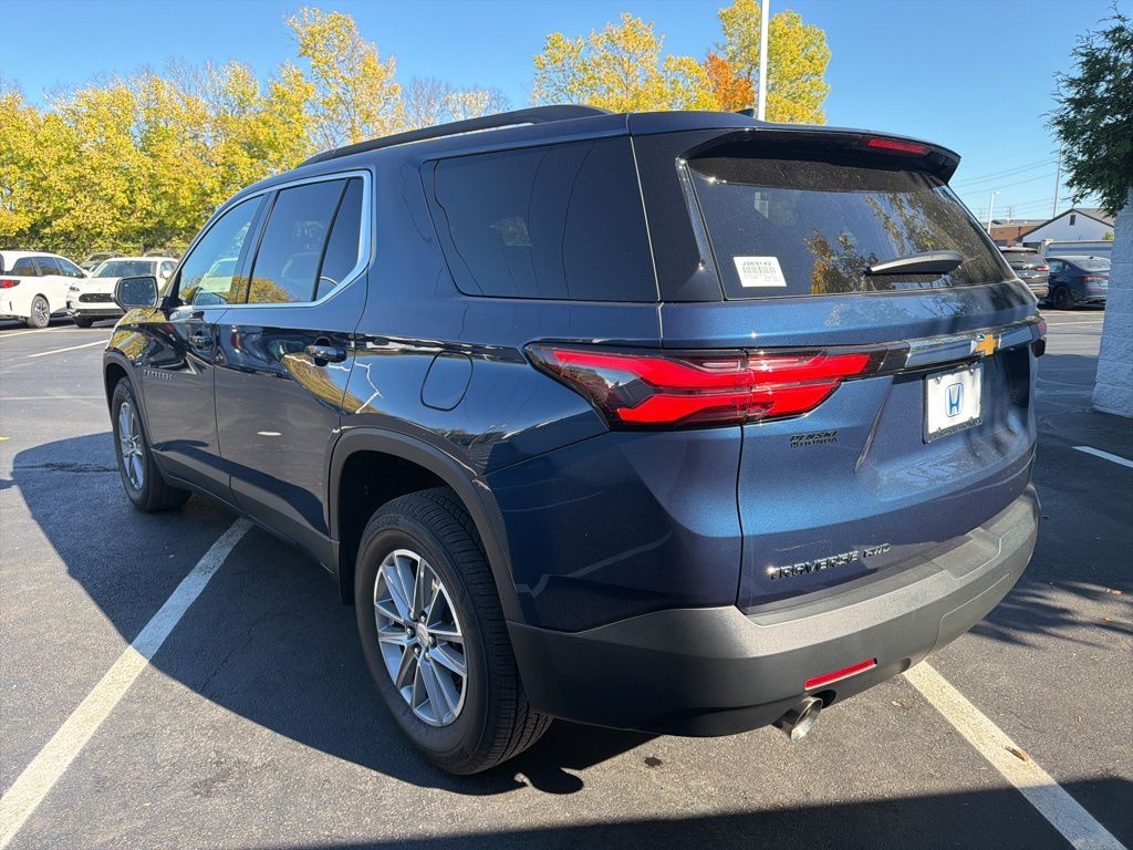 Thumbnail: 2023 Chevrolet Traverse - 3