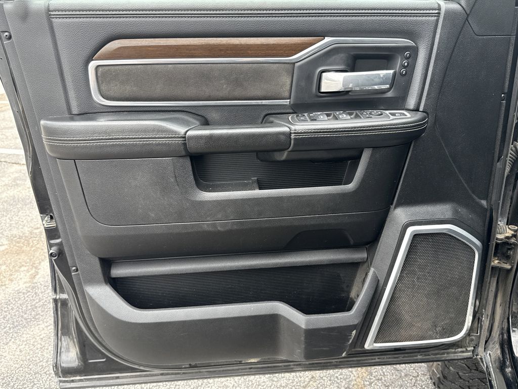 2022 Ram 2500 Laramie Black at Victoria Chrysler Dodge Jeep Ram
