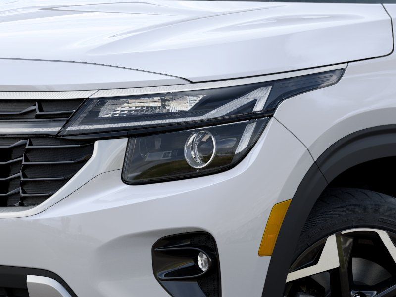 New 2026 White Kia EX image 10