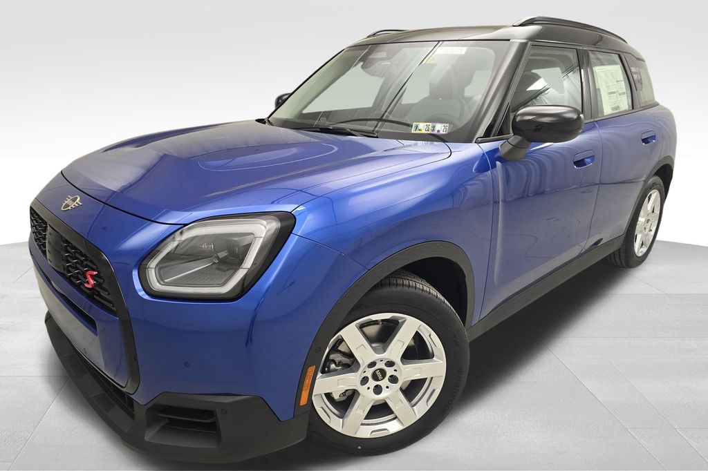 2025 MINI Countryman S's photo