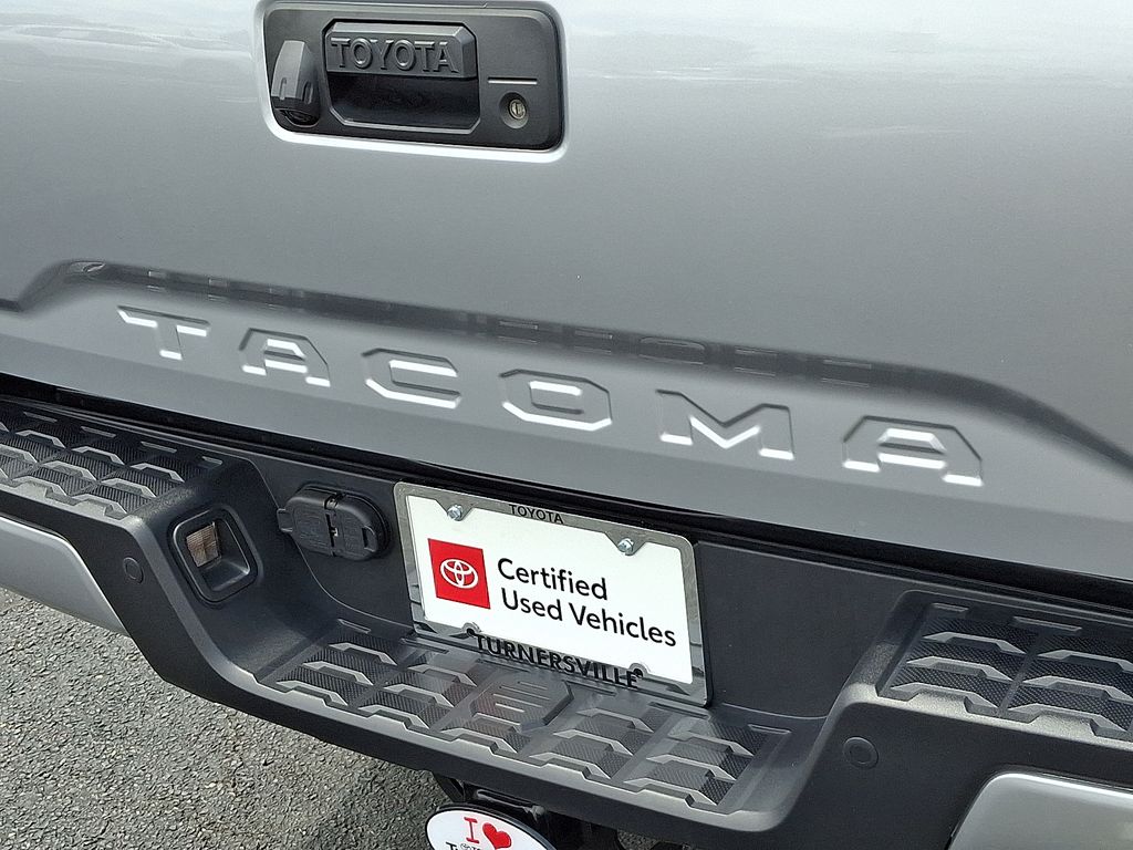 Thumbnail: 2023 Toyota Tacoma - 30