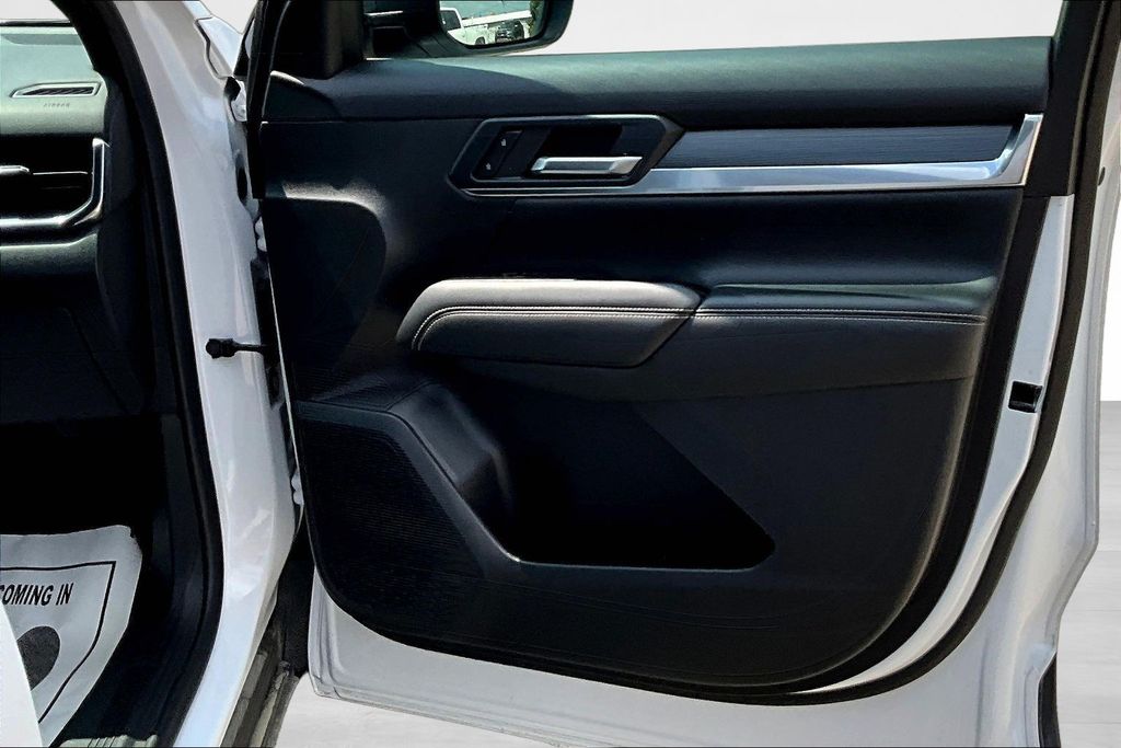 Used 2025 GMC Terrain SUV