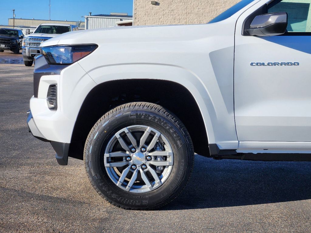 2024 Chevrolet Colorado LT 6