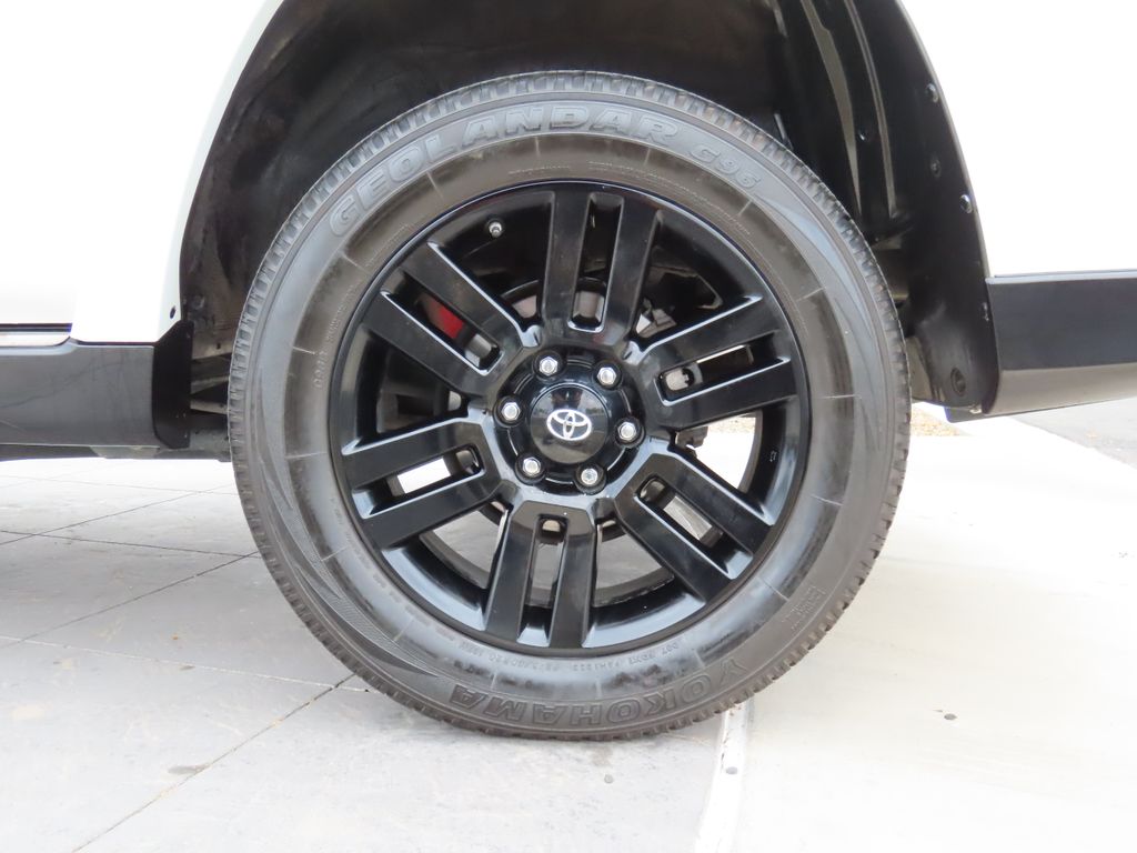 2019 Toyota 4Runner Limited 31