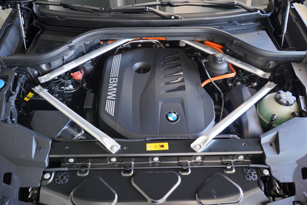 Thumbnail: 2026 BMW X5 - 23