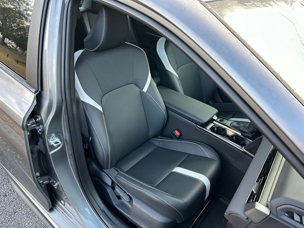 Thumbnail: 2025 Toyota Camry - 15