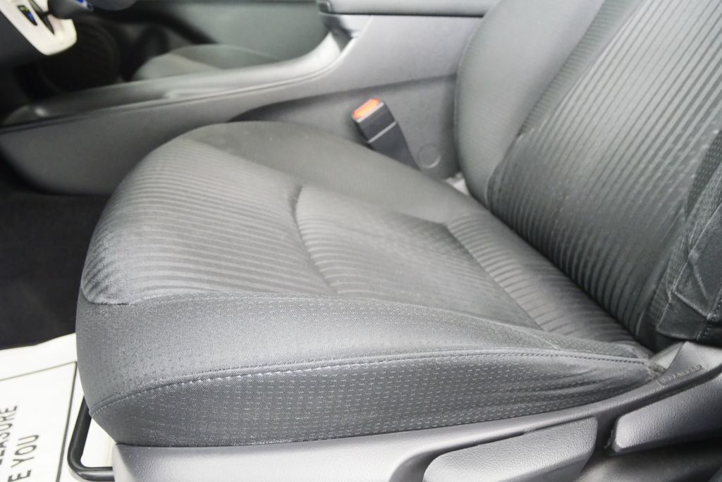 Thumbnail: 2017 Toyota Prius - 9