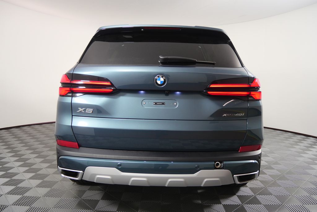 Thumbnail: 2026 BMW X5 - 4
