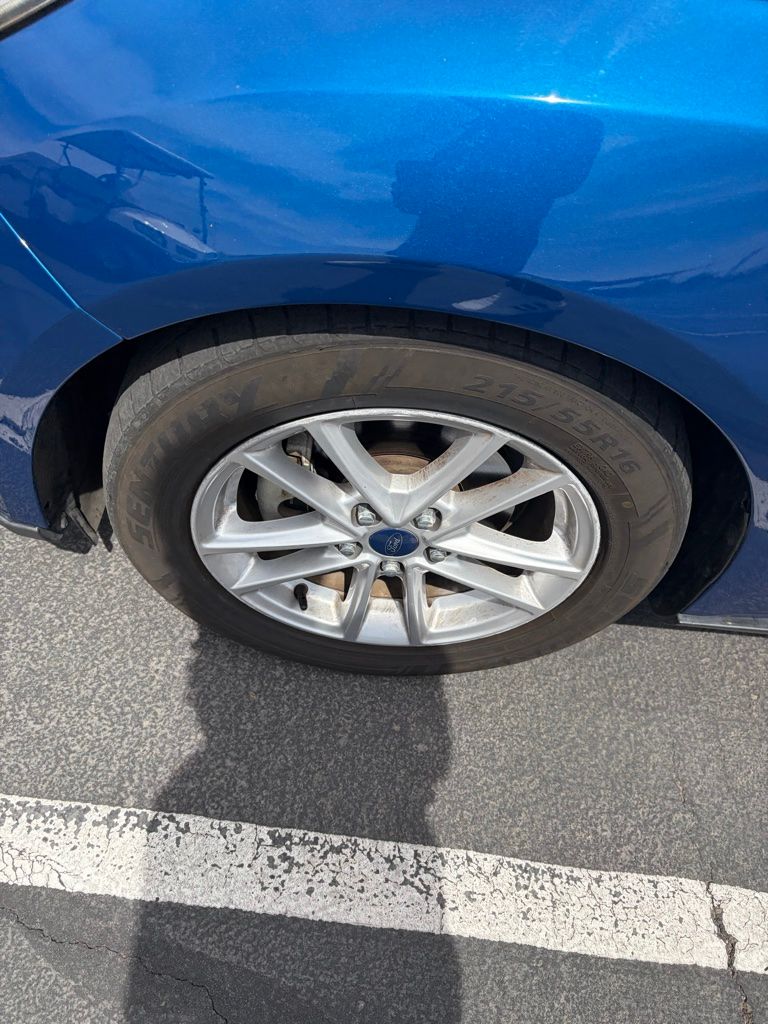 Thumbnail: 2018 Ford Focus - 6