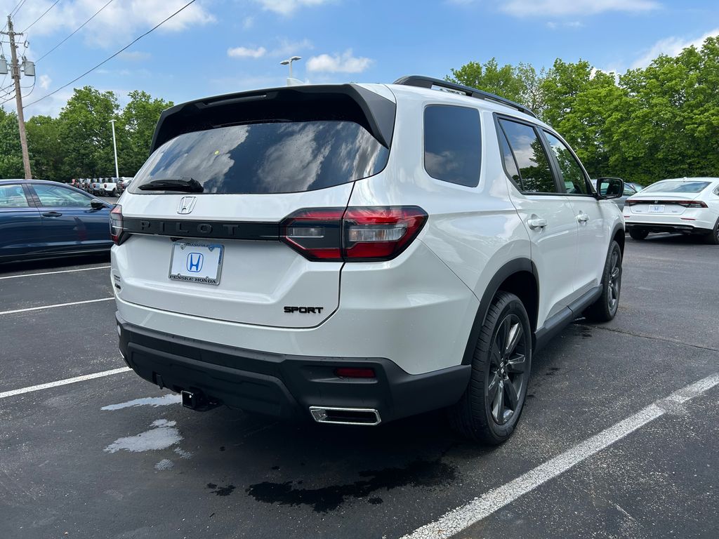 2025 Honda Pilot Sport 4