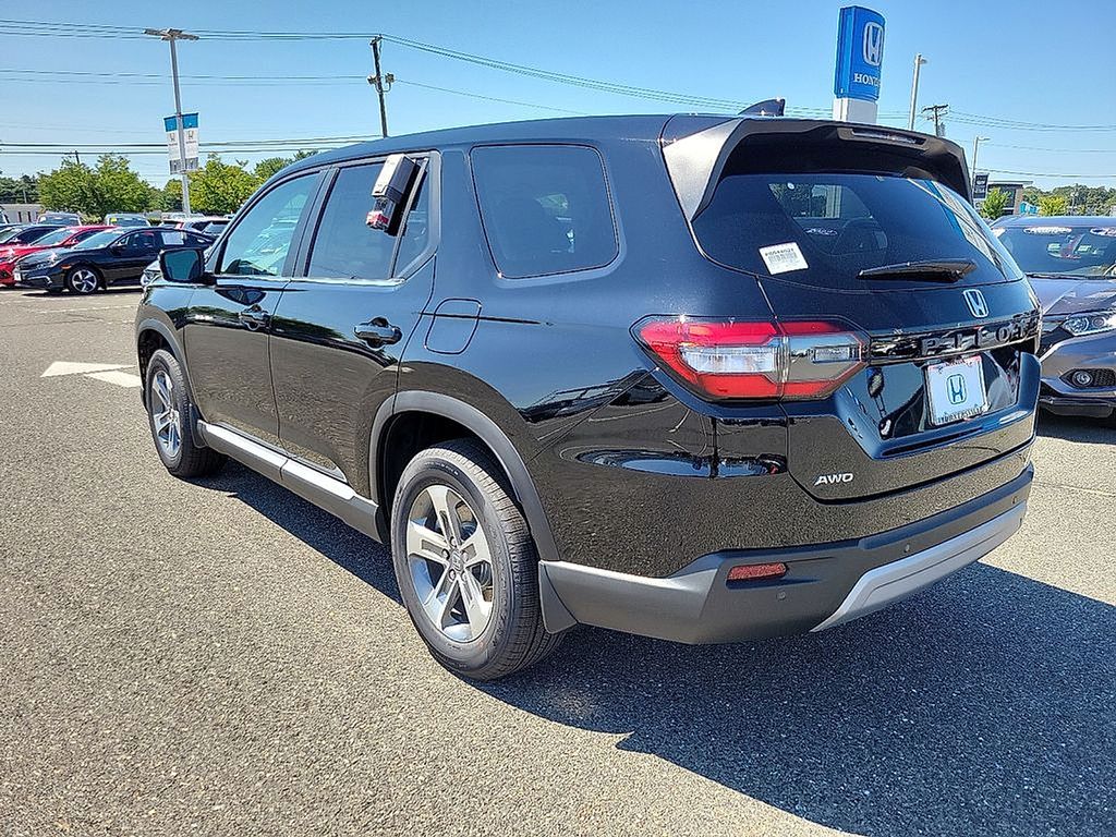 2025 Honda Pilot EX-L 8