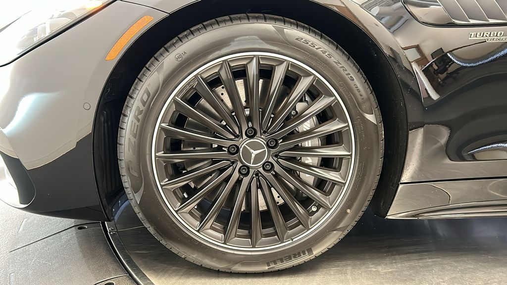 2025 Mercedes-Benz AMG GT 43 11