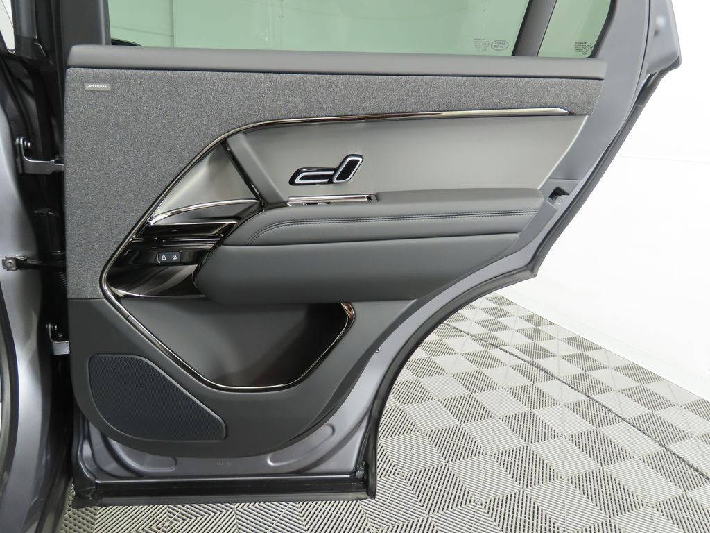 2025 Land Rover Range Rover Sport  28