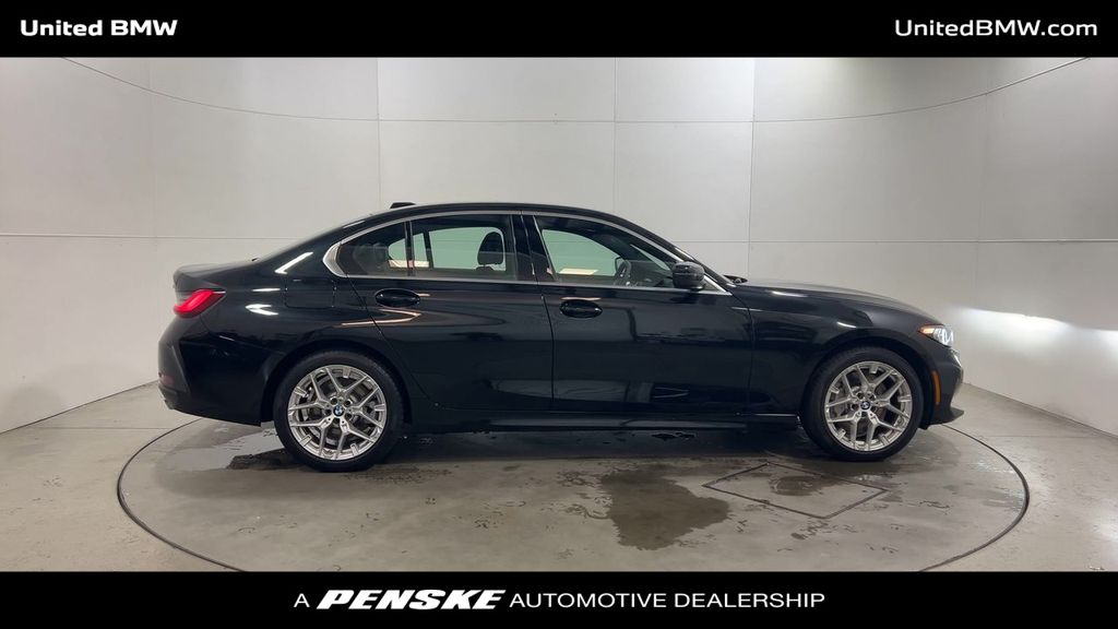 Thumbnail: 2025 BMW 3 Series - 9