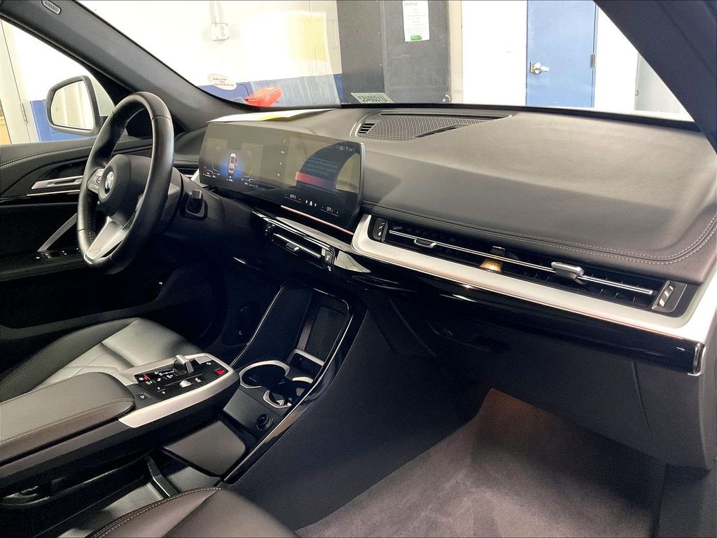 2026 BMW X1 — photo 14