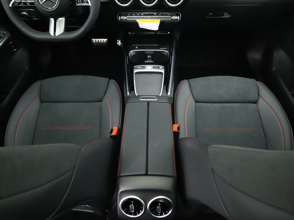 Thumbnail: 2026 Mercedes-Benz GLA - 17