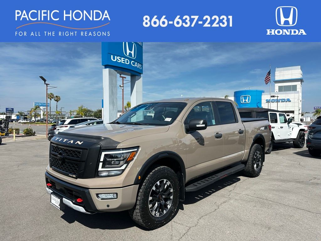 Baja Storm 2021 Nissan Titan PRO-4X Crew Cab 4WD Pickup Truck Four-Wheel Drive 9-Speed Automatic