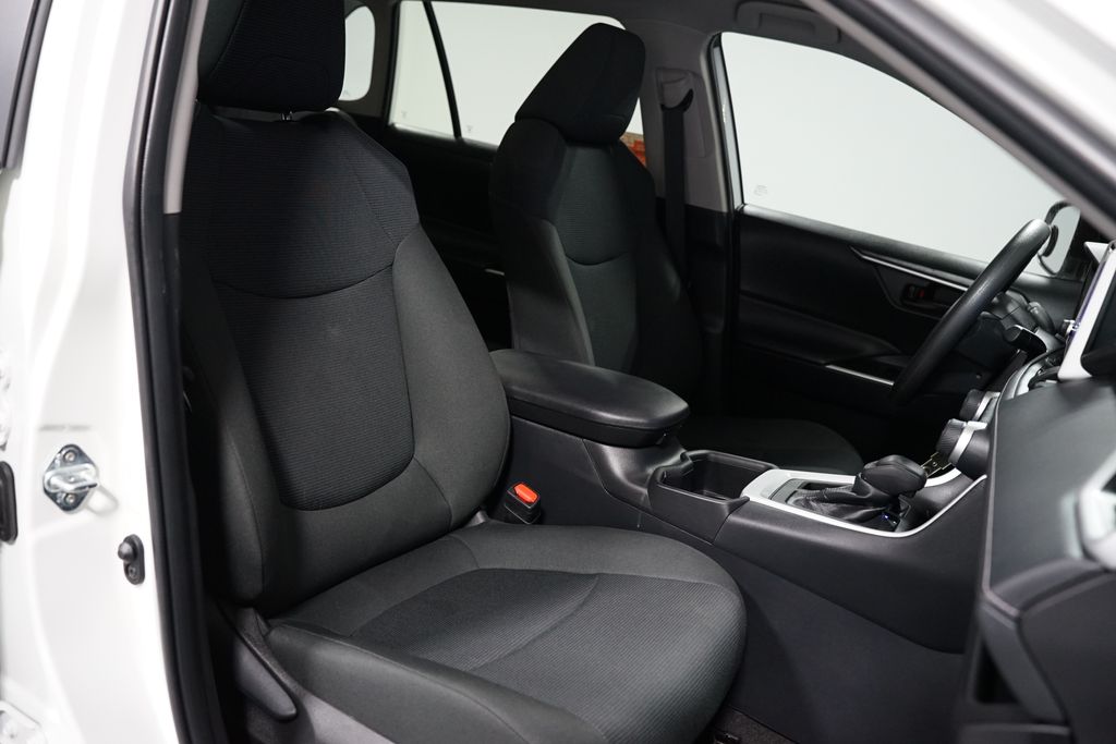 Thumbnail: 2024 Toyota RAV4 - 26