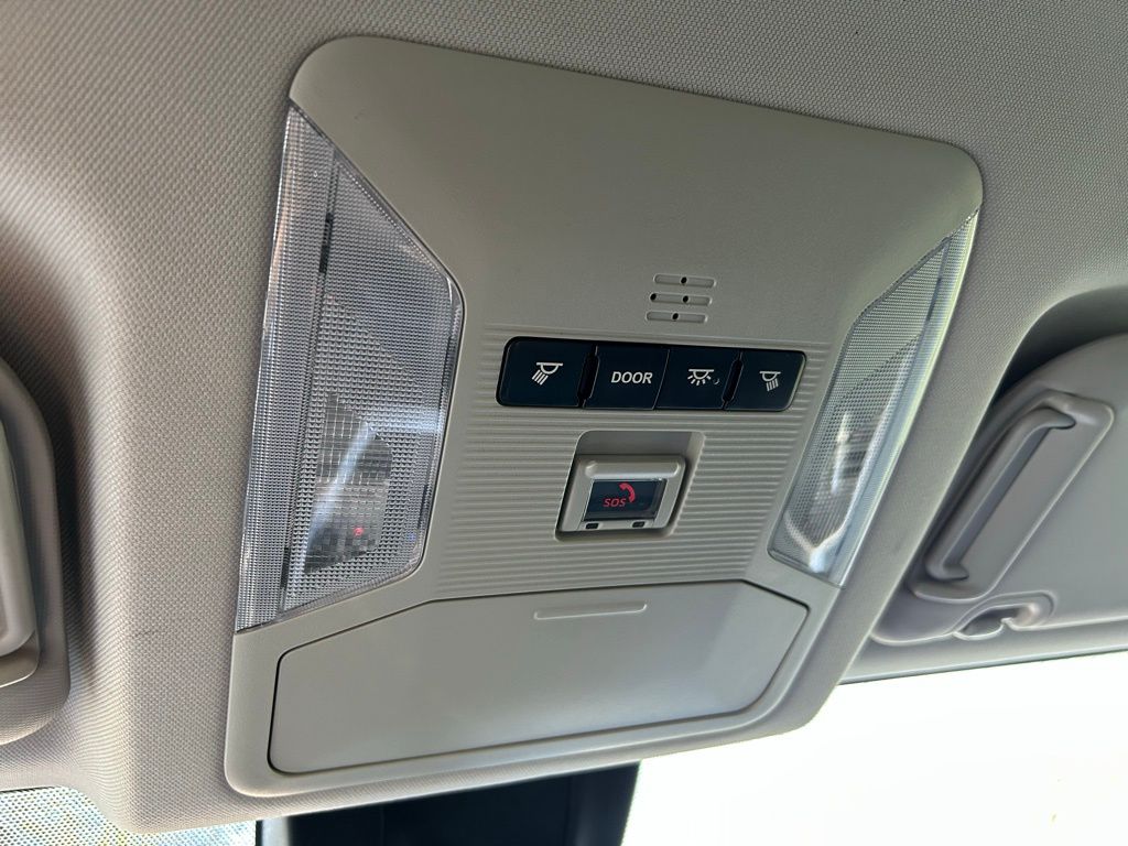Thumbnail: 2021 Toyota RAV4 - 29