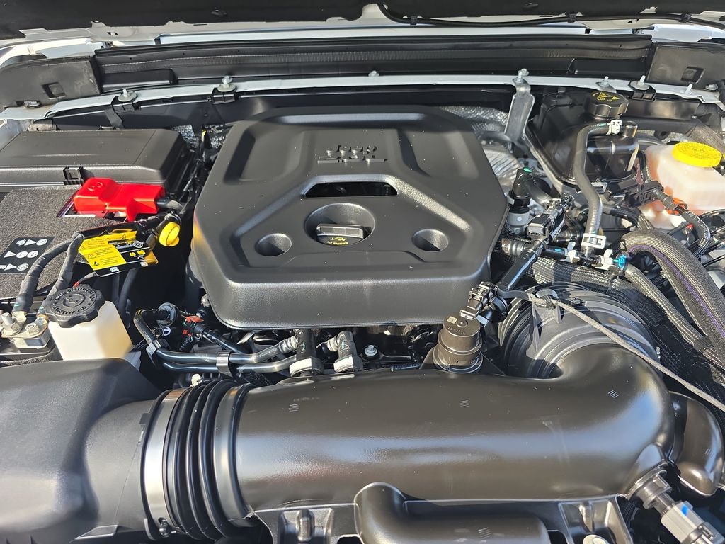 Used 2025 Jeep Wrangler SUV