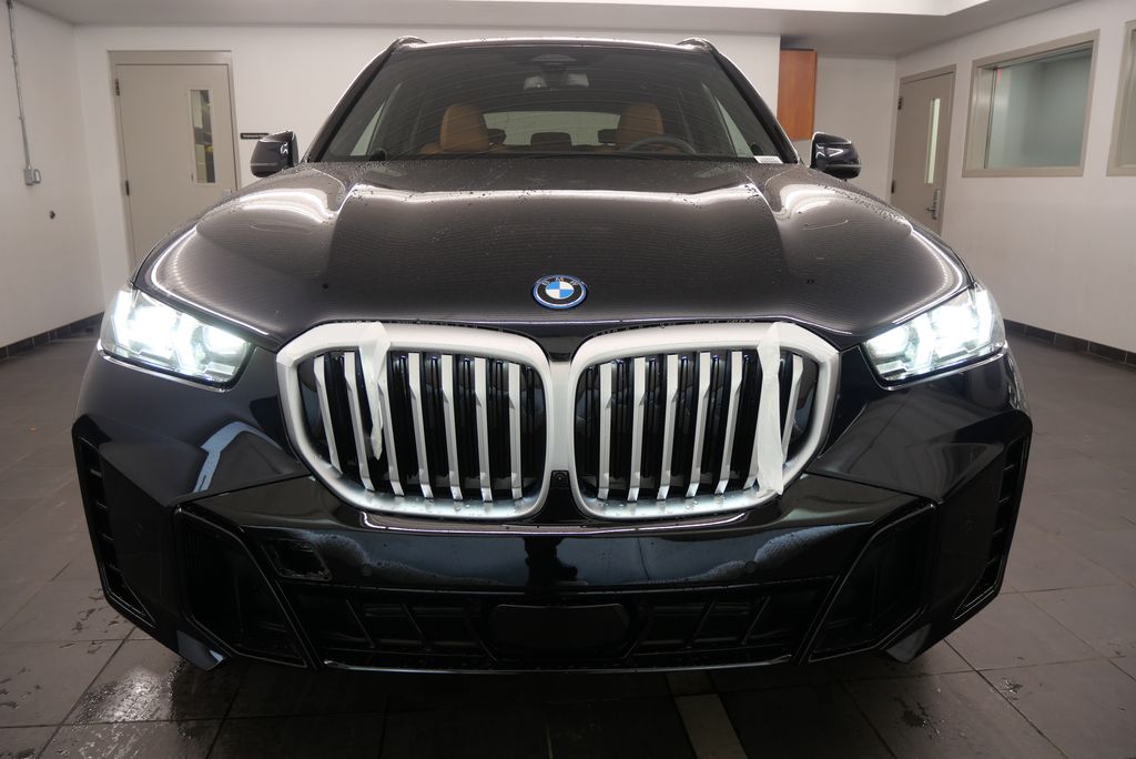 2025 BMW X5 xDrive50e 9