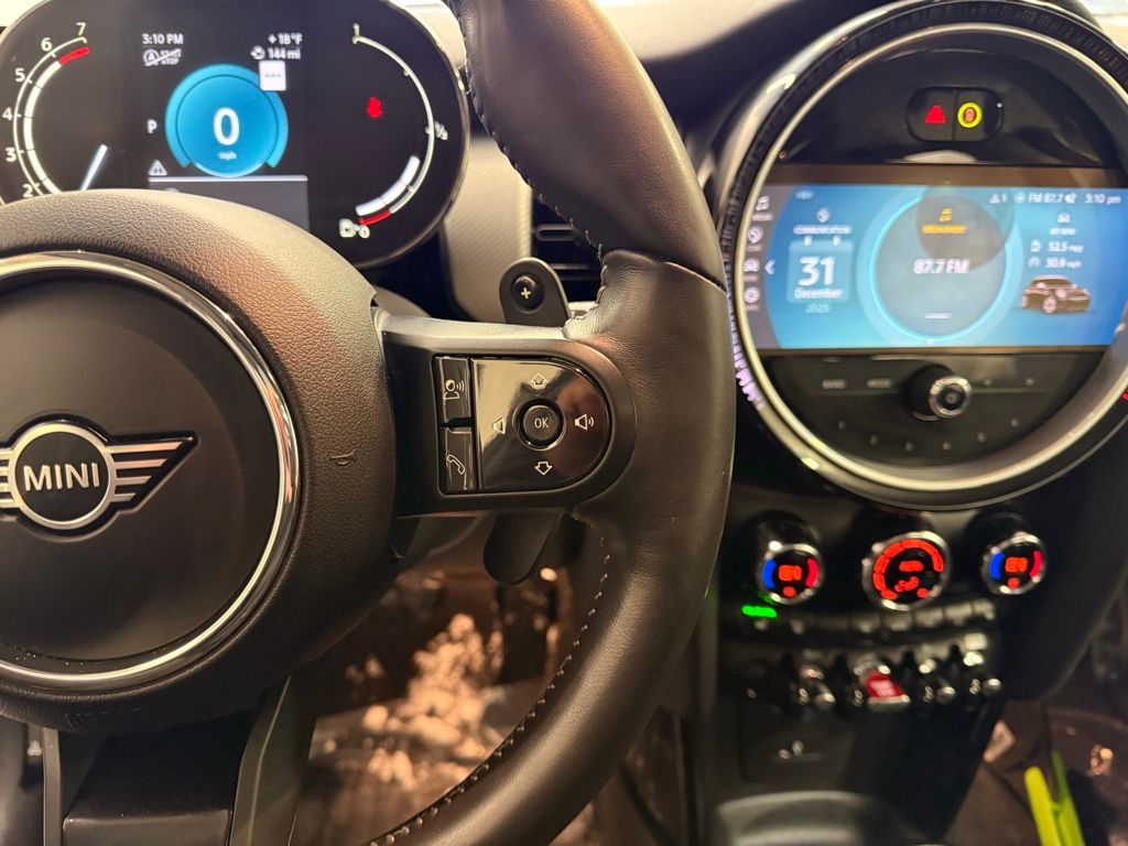 Thumbnail: 2023 MINI Cooper - 14