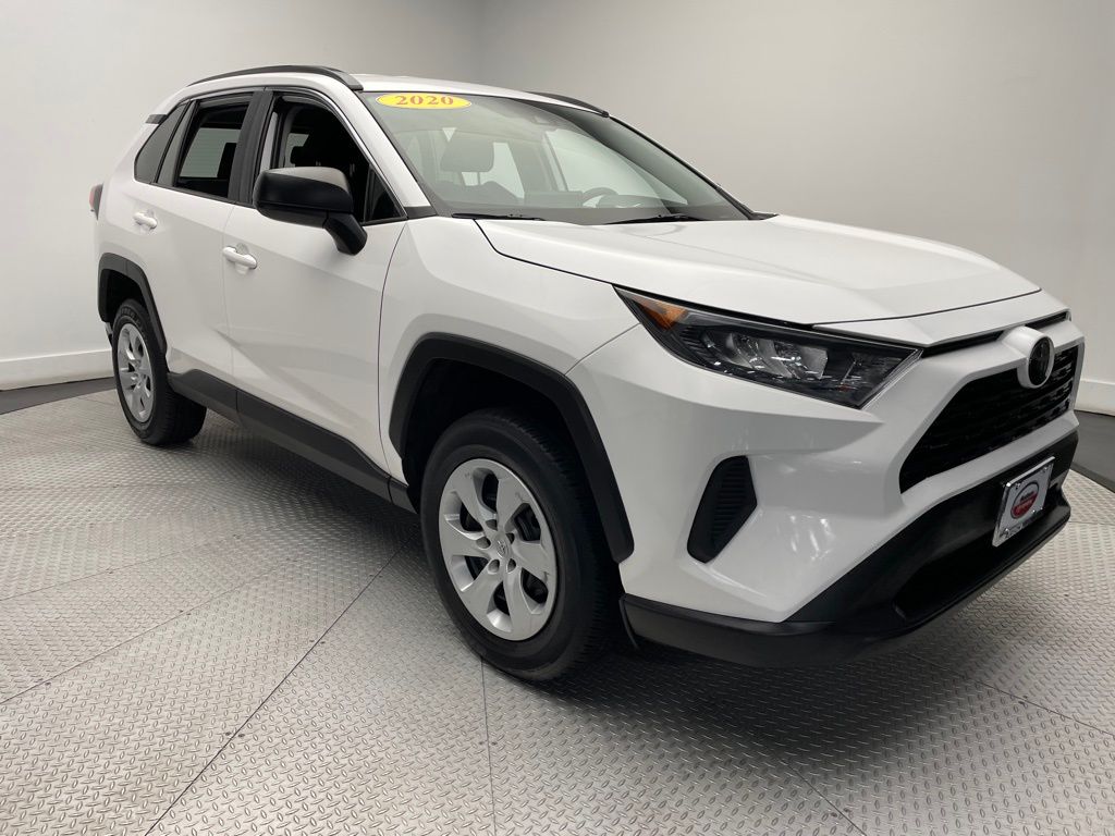 2020 Toyota RAV4 LE 3