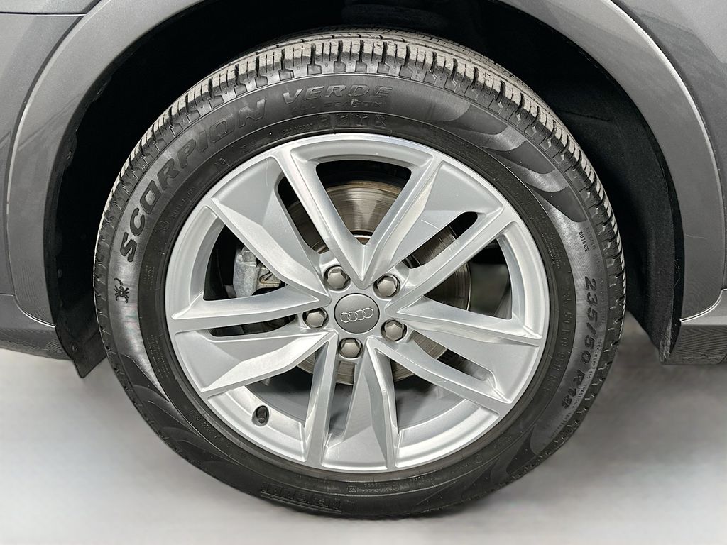 Thumbnail: 2018 Audi Q3 - 31