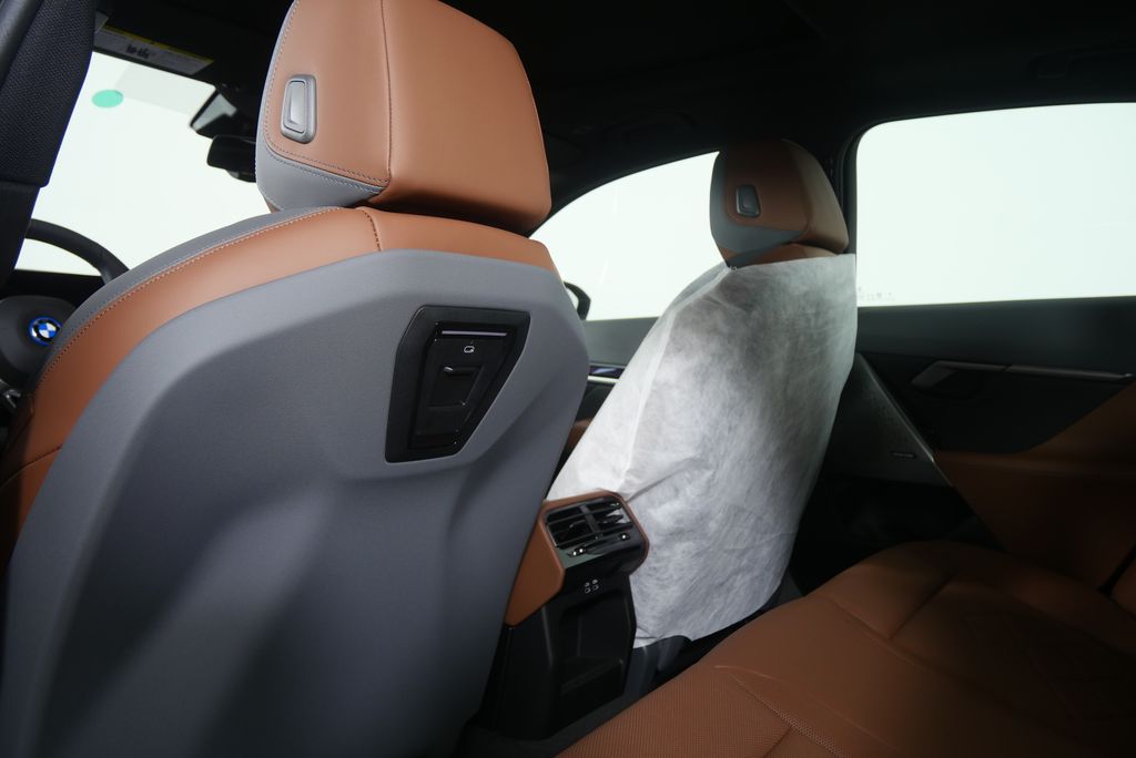 Thumbnail: 2026 BMW i5 - 15