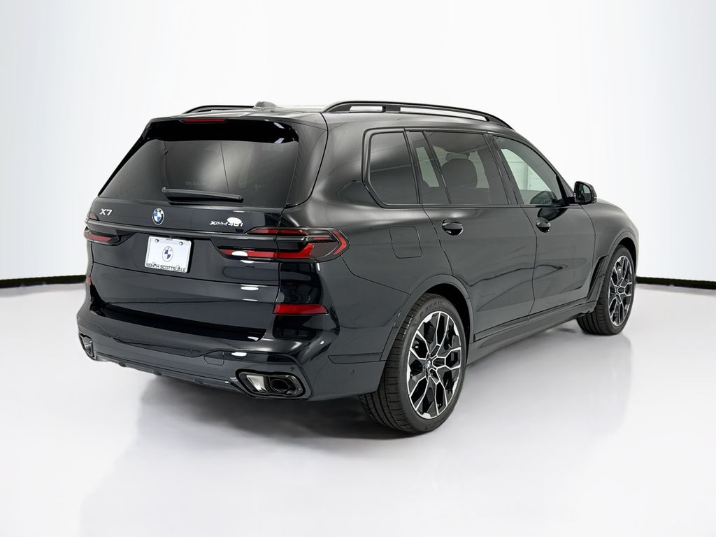 Thumbnail: 2026 BMW X7 - 5