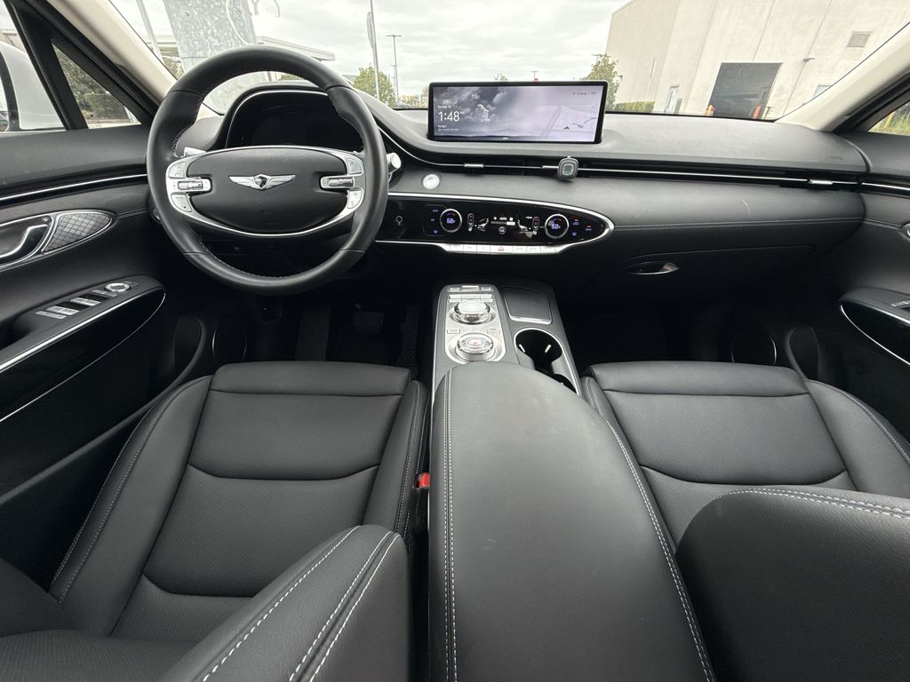 Thumbnail: 2023 Genesis GV70 - 19