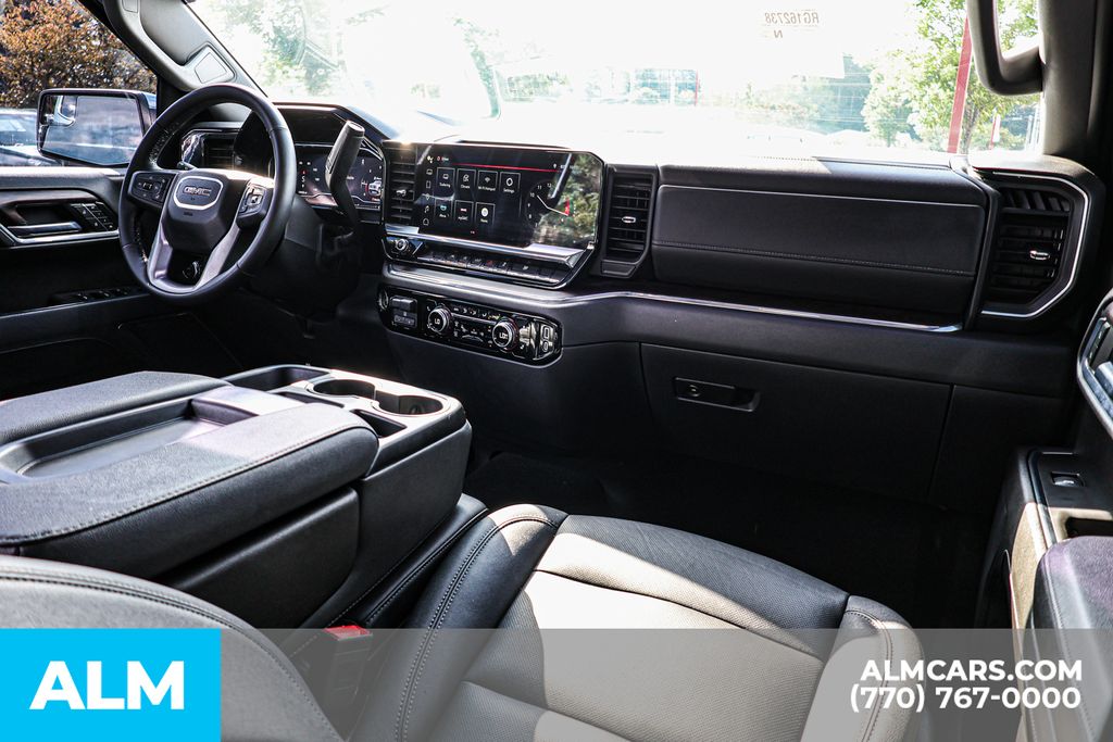 Used 2024 Blue GMC SLT image 28